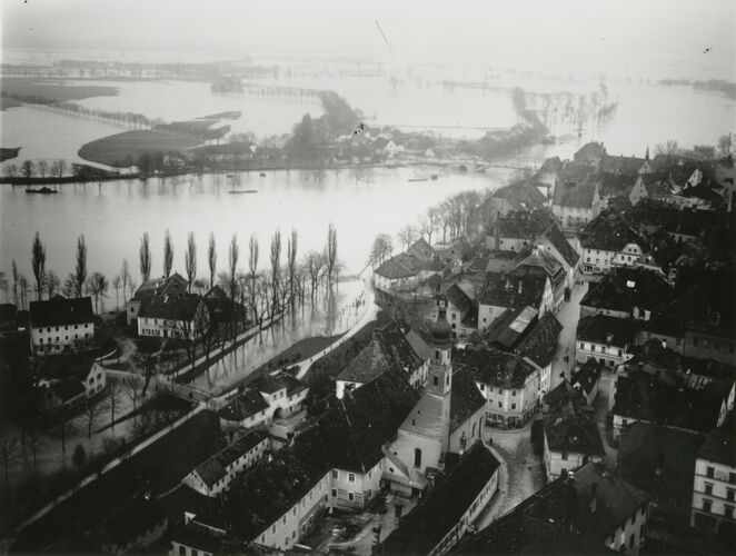 Hochwasser, 1912 (Stadtarchiv Straubing Fotosammlung Weichhart-Schwarz 20)